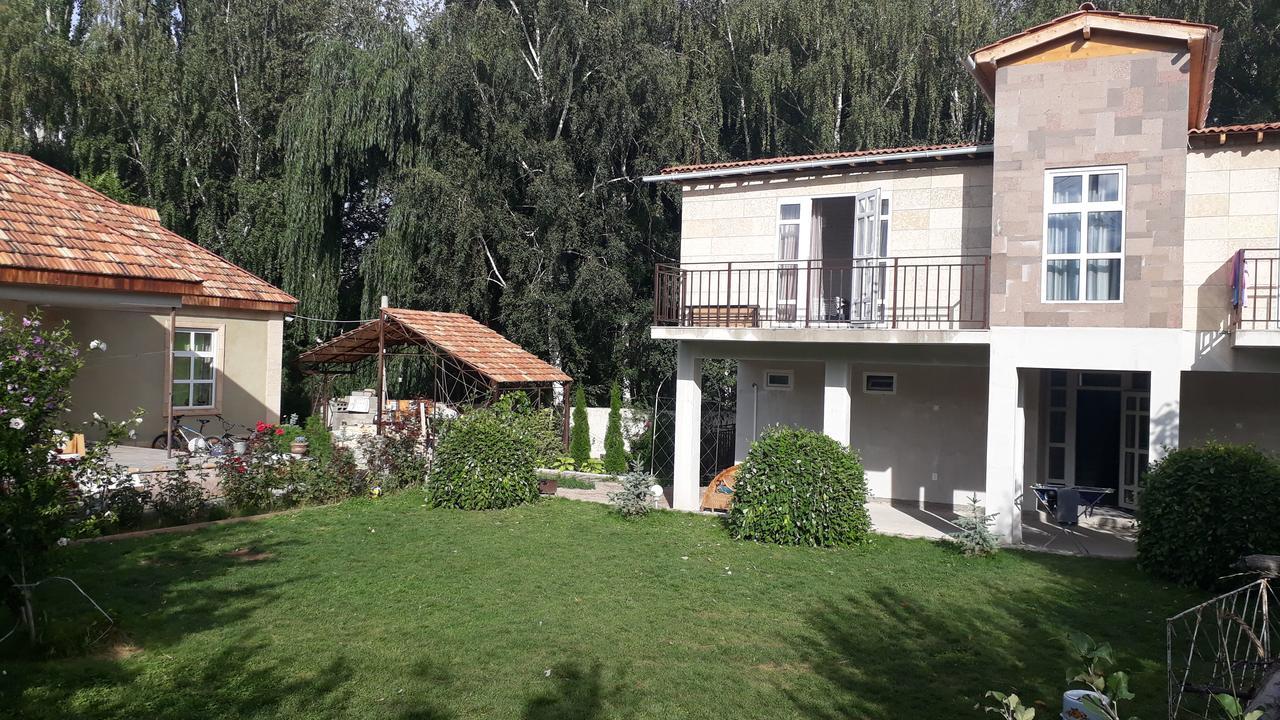 Zaton Guesthouse Cholpon-Ata Exterior foto